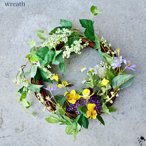 パンジーと小花がいっぱい春リース　スプリングリース　ナチュラル パンジーと小花がいっぱい春リーススプリングリースナチュラル