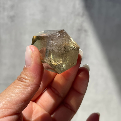 ブラジル産【ナチュラル シトリン】虹あり 非加熱 黄水晶 鉱物 天然石