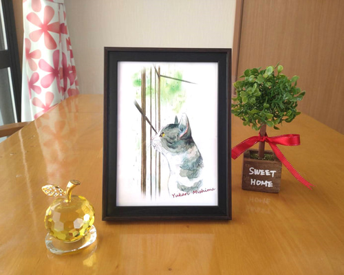 イラストフレーム「窓の外の雨を眺める猫の横顔」みしま ゆかり 2L判