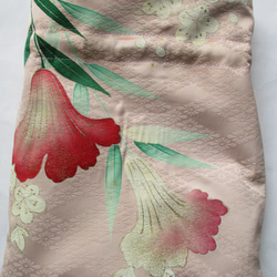 ７７１４　花柄と絞りの着物で作った巾着袋＃送料無料 11枚目の画像