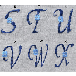 選べるアルファベット刺繍の長方形リネンハンカチ＊クロスステッチ 16枚目の画像