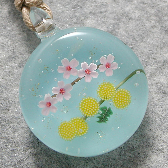 桜とミモザ とんぼ玉 ガラス ネックレス No2364 1枚目の画像