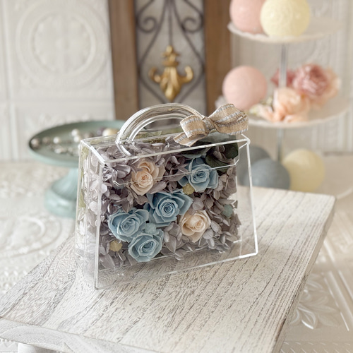 送料無料！【プリザーブドフラワー】クリスタル風バッグ型アレンジ