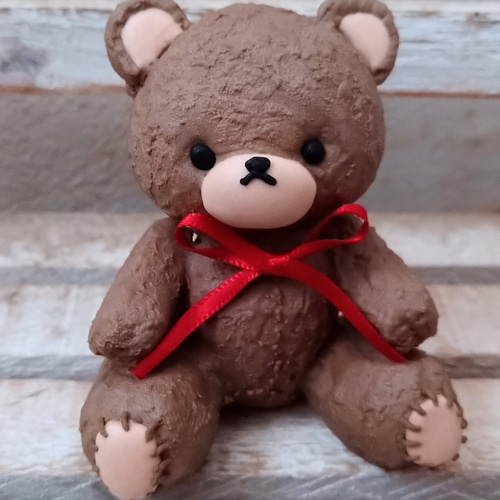 赤と青のクマのぬいぐるみ——ひまわり様11