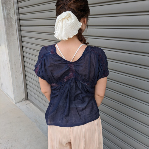 半袖の服～「静」透け感 ブラウス 服 濃紺 ブラウス Chiaki Yoshida