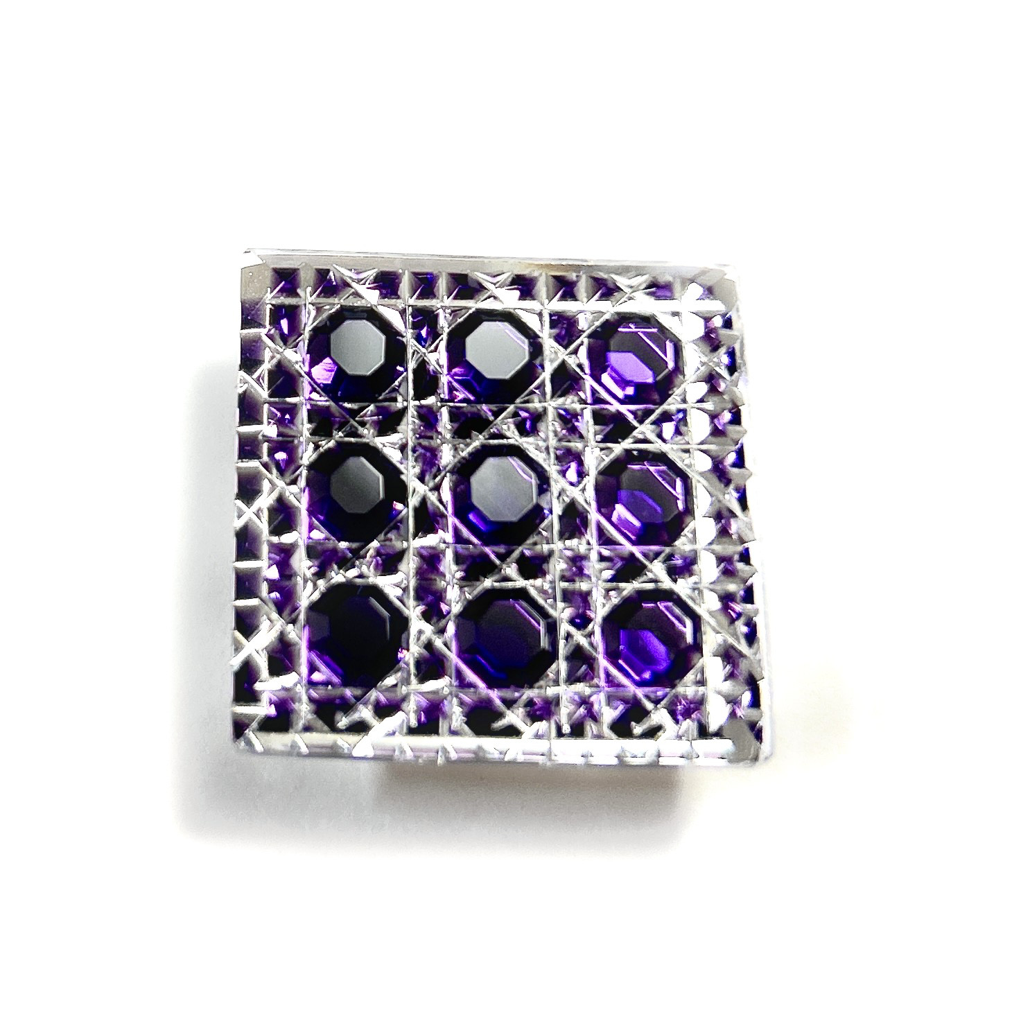 「未来を切り開く吉祥紋」東京切子帯留め　Reflection　光籠目　紫