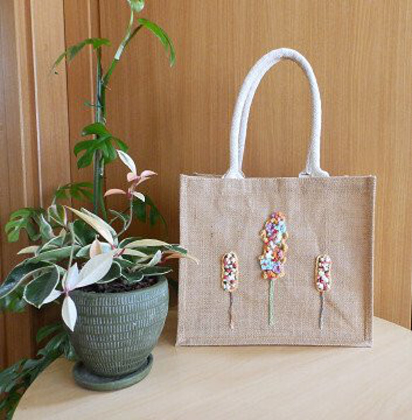 ✨新作✨　麻バック【送料無料】手編み　刺繍 1枚目の画像