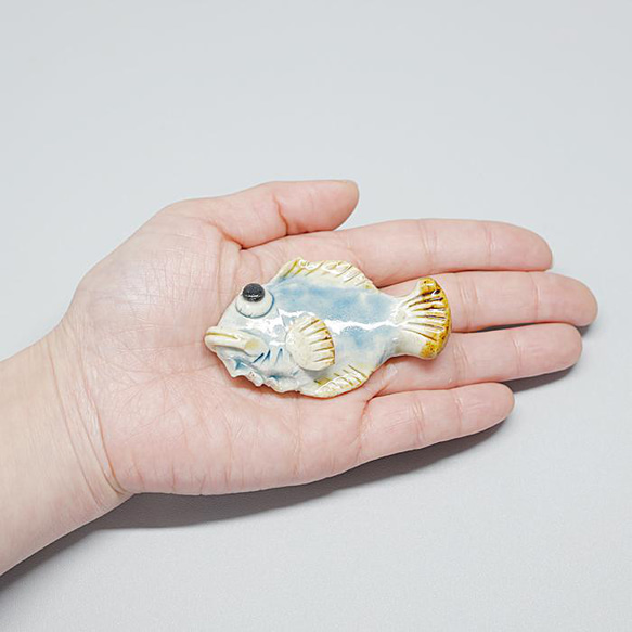 陶器「箸置き（カサゴ　青）」 はし置き 箸休め 置物 かわいい 魚 手作り 和風 風泥舎 fudeisha-317 5枚目の画像