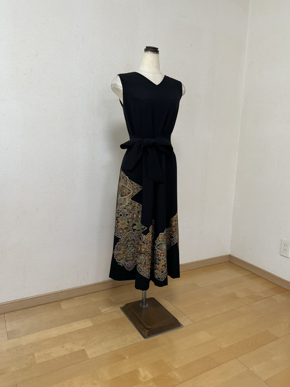 スワトウ刺繍 作家モノ 黒留フォーマルワンピース☆着物リメイク