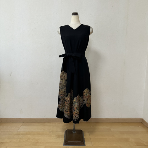 スワトウ刺繍 作家モノ 黒留フォーマルワンピース☆着物リメイク