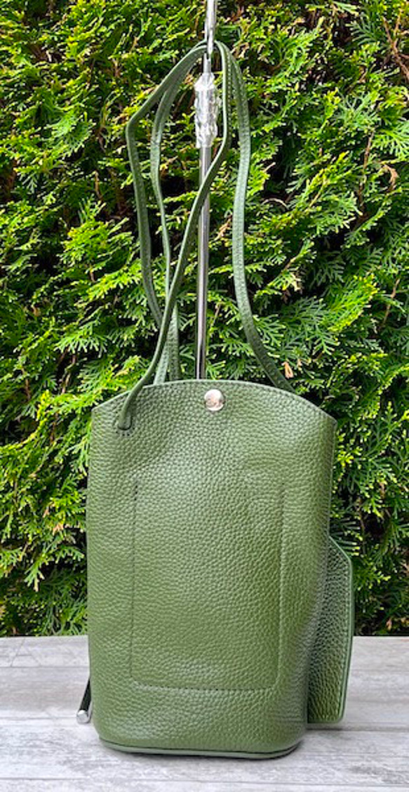 <NEW>小ぶりですが、携帯、長財布が入る実用的なショルダーバッグです。GREEN 6枚目の画像