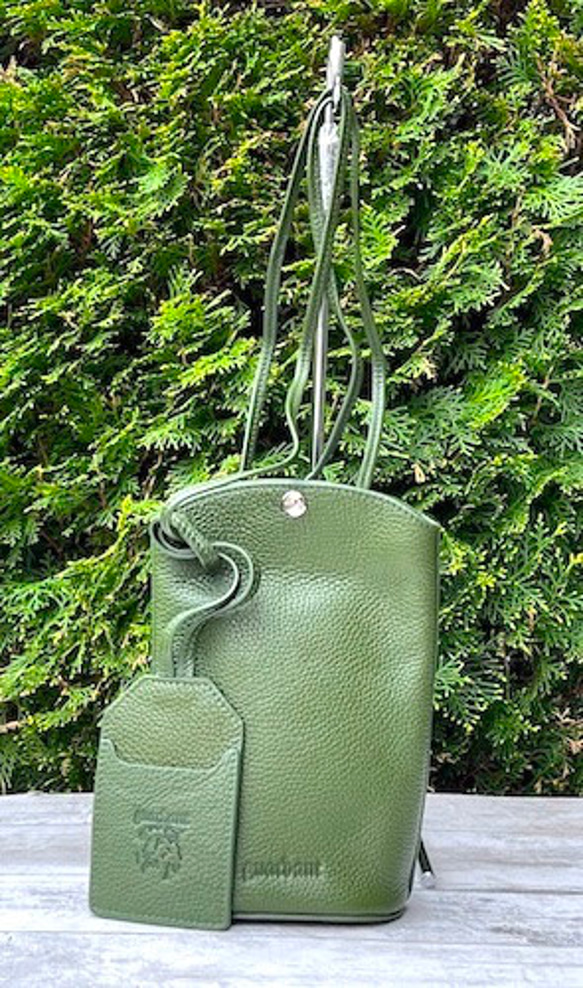 <NEW>小ぶりですが、携帯、長財布が入る実用的なショルダーバッグです。GREEN 3枚目の画像