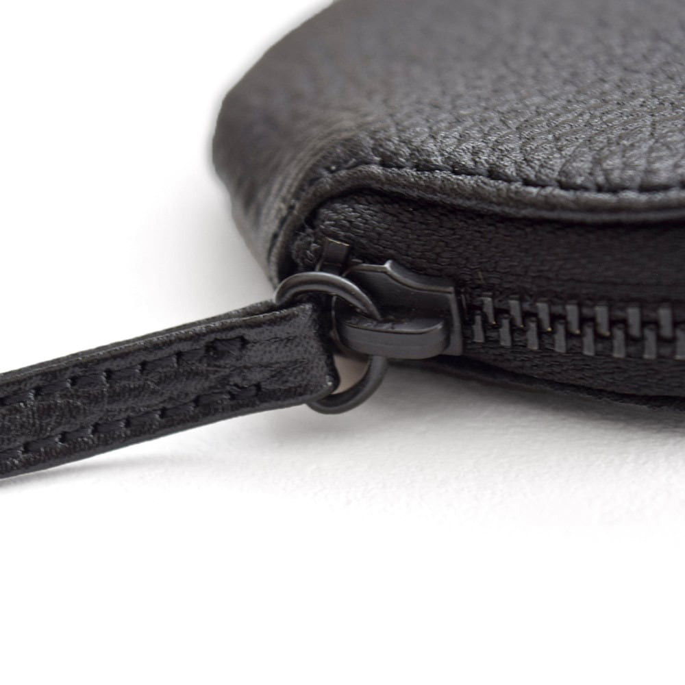 【送料無料】NO SIGN ノーサイン Coin caseコインケース ラウンド型 本革 エンボスレザー