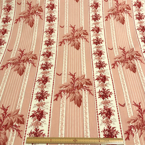 こうの早苗さんの糸セットとカルトナージュです こうの早苗さんの糸