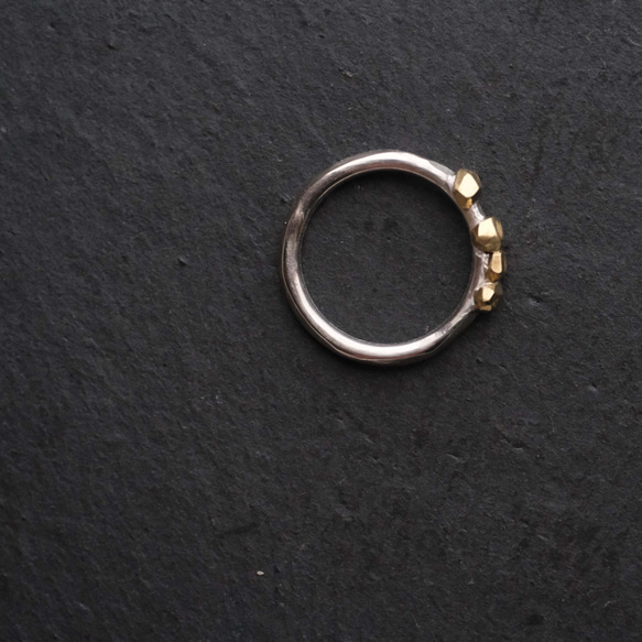 真鍮＆シルバー 鉱石のリング 3枚目の画像