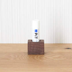 無垢のシンプル印鑑スタンド【ウォールナット】シャチハタ キャップレス9対応 スティックノリ 印鑑立て シャチハタ 4枚目の画像