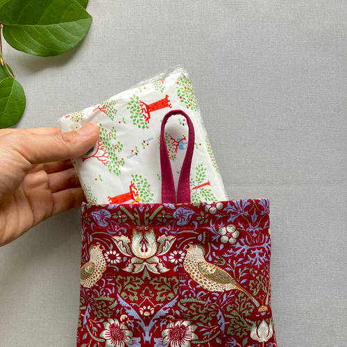 ☆ 紐なし いちご泥棒柄 ボックスティッシュケース ウィリアムモリス