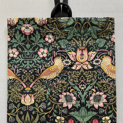 no.95 ボックスティッシュケース/つり下げタイプ/ウィリアムモリス/いちご泥棒/ブラック/黒/ギフト/鳥 6枚目の画像