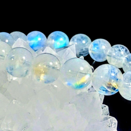 ✿最高級天然美品✿ホワイトラブラドライト虹のように輝くクォーツ９㍉粒売り１粒 ✿最高級天然美品✿ホワイトラブラドライト虹のように輝く