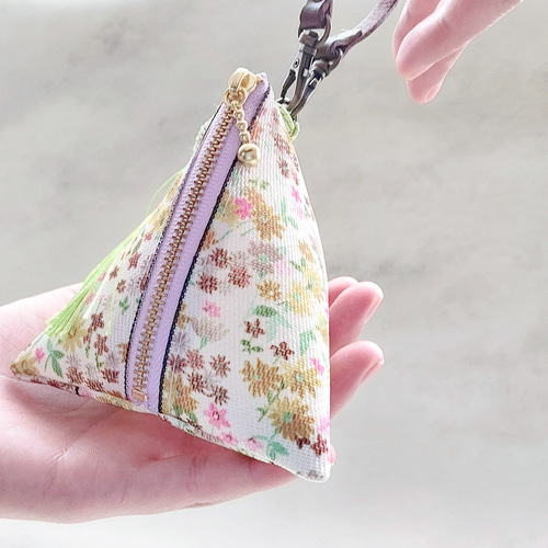 畳縁 テトラポーチ(三角ポーチ) 小物入れ キーケース ポーチ hiroko