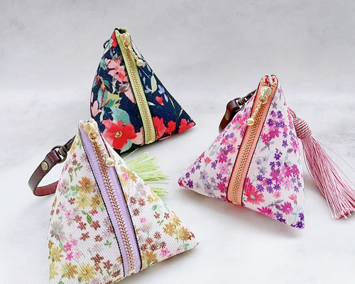 畳縁 テトラポーチ(三角ポーチ) 小物入れ キーケース ポーチ hiroko