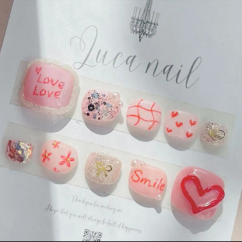 現品限り♡ ♪⋈*｡ふわふわぴんく⋈*｡ﾟ手描き 落書きネイル フット  