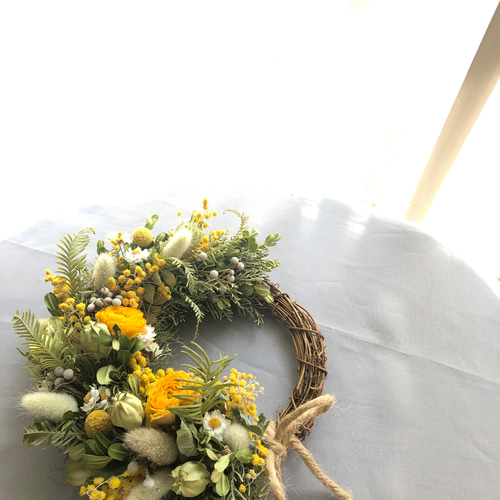 ラナンキュラスのナチュラルリース ドライフラワーリース