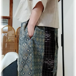 着物リメイク　サルエルパンツ　御納戸色　六角模様　シームポケット 3枚目の画像