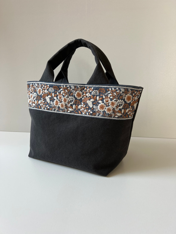 新色◇インド刺繍リボンとクッタリ帆布のトートバッグ