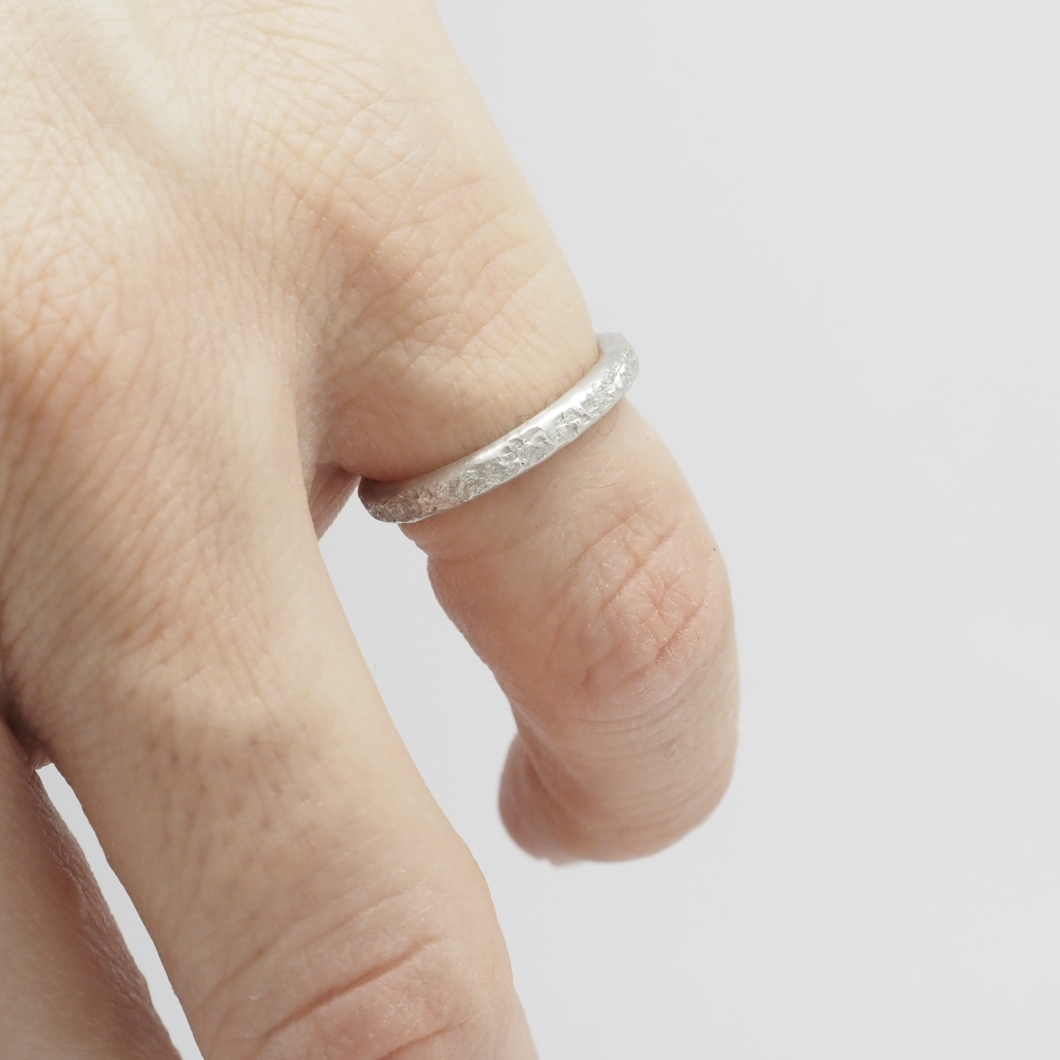 hammered pattern ring ／槌目リング　◇ scratches ◇ SILVER925