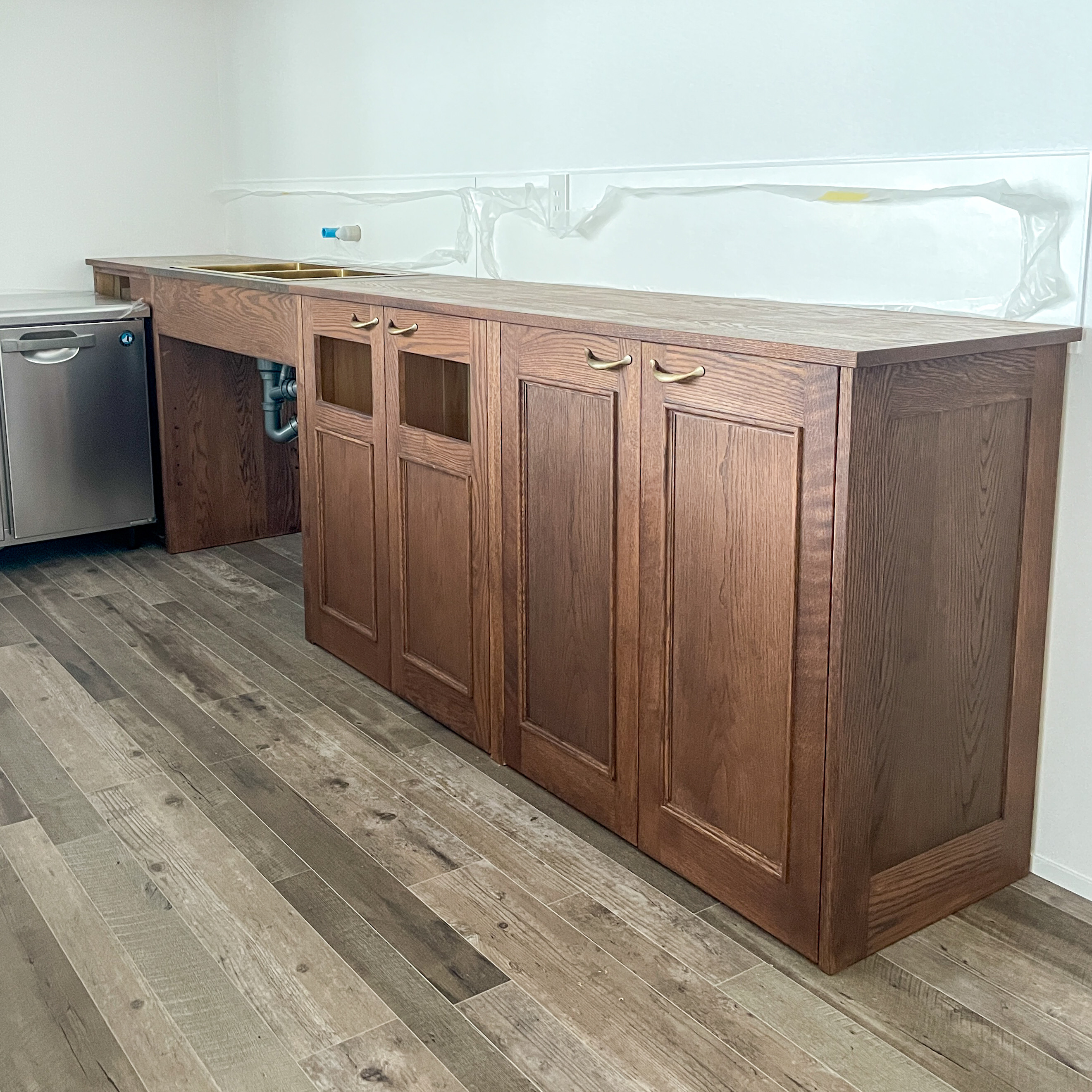 かわいいバックシンク 飲食店向け 手洗いシンク埋込キッチンバック収納カウンター オーダーメイド家具店舗什器 オーク無垢材