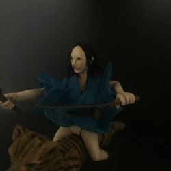石粉粘土作品「The Tengu and the Samurai」 9枚目の画像
