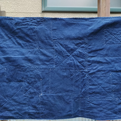 ヴィンテージ生地 襤褸(古布) 藍染め (ミックス) 再構築 リサイクル マットE柄 3枚目の画像