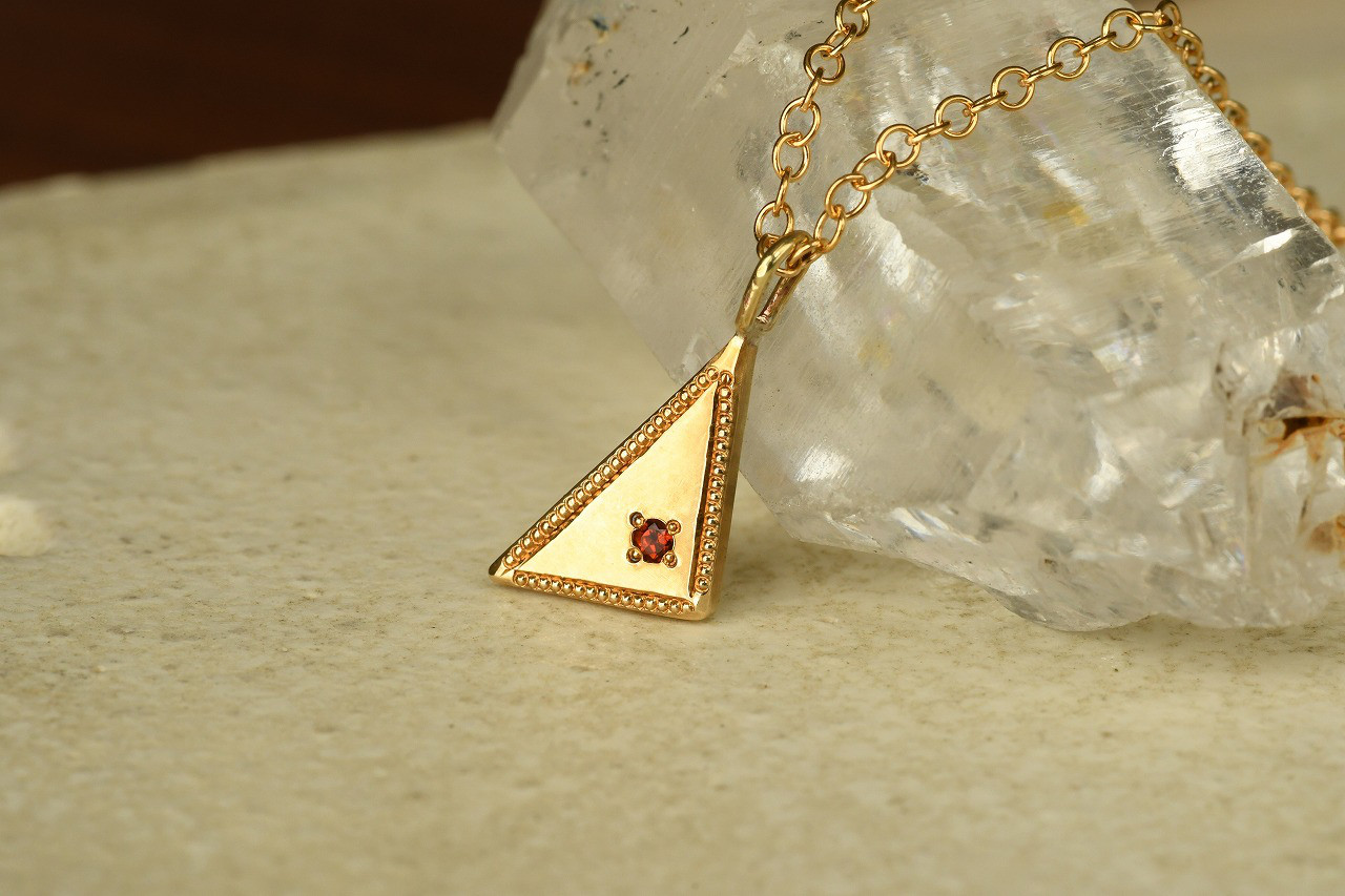 古き欠片〜ガーネット〜