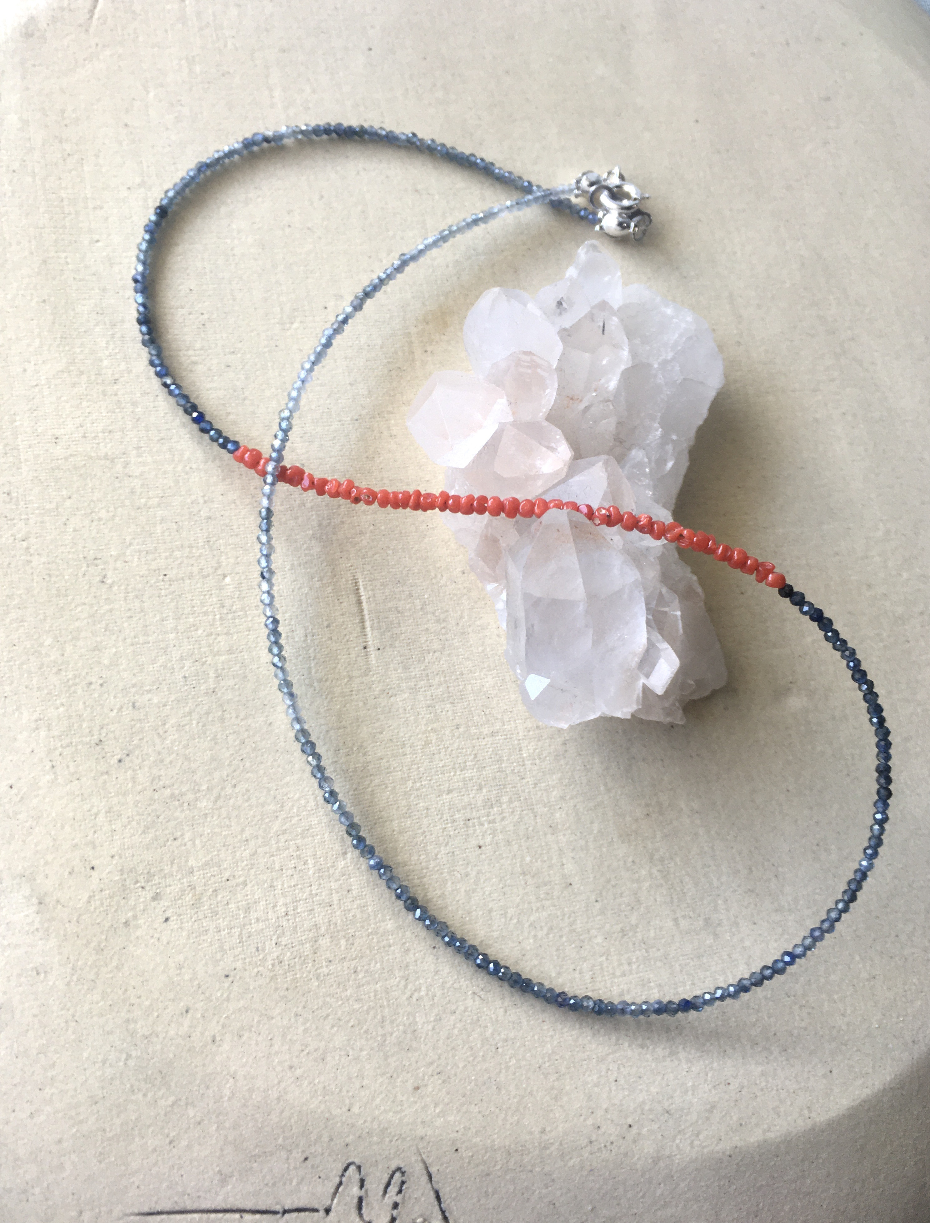 サファイア と 珊瑚 の ネックレス☆　天然石