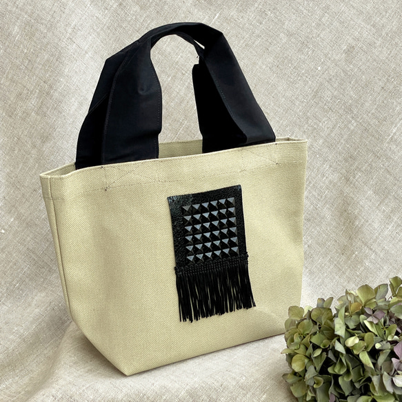 《母の日セット2024》インド刺繍と帆布のバッグinバッグ＆ミニトートバッグの2点セット- Vanille ヴァニーユ 7枚目の画像