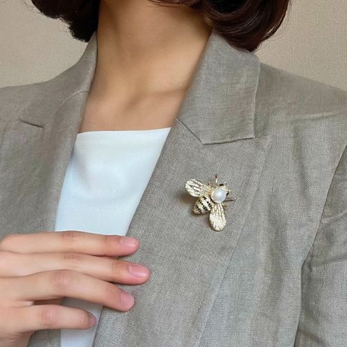 ミツバチジルコニアブローチBRO-06|母 パーティー ギフト ママ パール