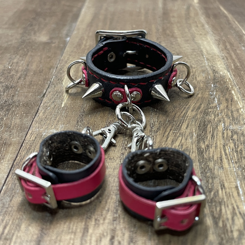 ミニ首輪&ミニ手枷チャーム 黒×赤 スパイク バッグチャーム 革工房 