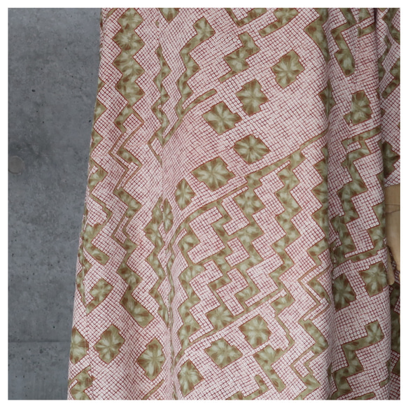 絹のワンピース/フリーサイズ　 kimono　着物リメイク 2枚目の画像