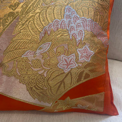 2576日本のお土産に！帯をリメイクした正絹クッションカバー40cm✖️40cm 3枚目の画像