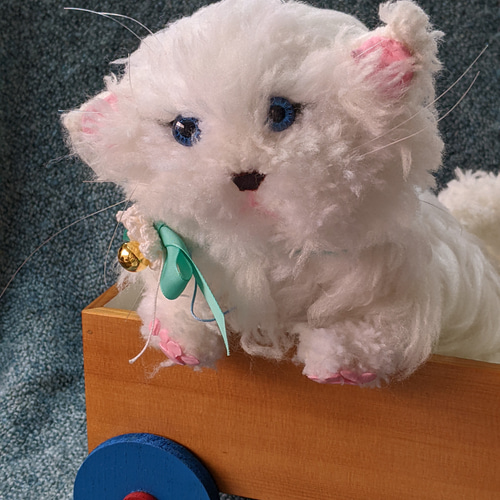 編みぐるみ白猫ちゃん あみぐるみ つむぐ 通販 17578000｜Creema(クリーマ)