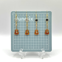 【ギターチャームピアス】ギター、ピアス、アクセサリー、オリジナル、記念品、ギフト、演奏会、母の日 4枚目の画像