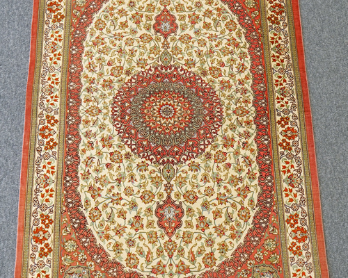 90×60cm ペルシャ絨毯 クム産 カーリキー房 シルク 申し込む 100% 90×60cm ペルシャ絨毯 クム産 カーリキー房 シルク 申し込む 100%