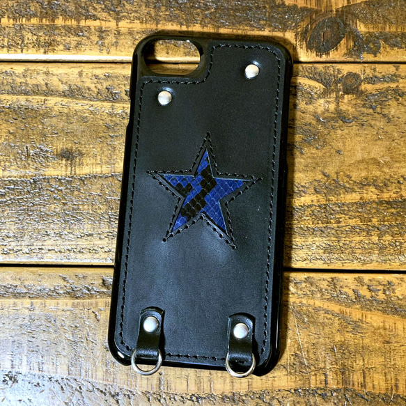 送料無料 iPhone 7 8 SE(第2、3世代) 用 ハードカバー レザー スマホケース パイソン スター 紺 2枚目の画像