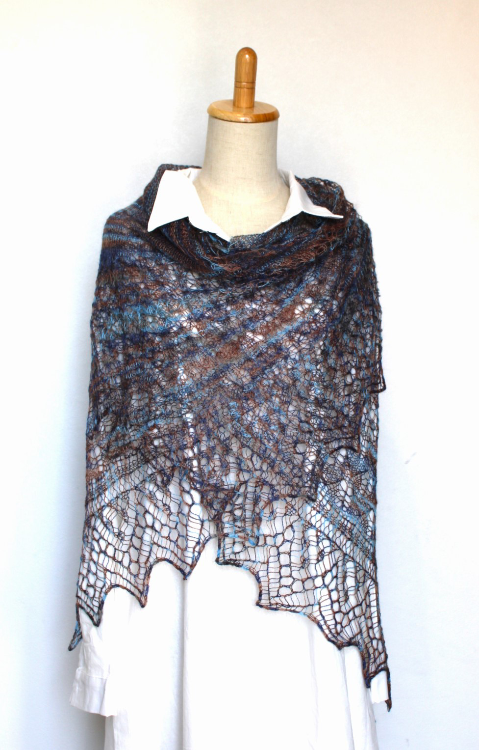 大判・超極細レースショール　モヘア・メリノ　デニムミックス(段染め)