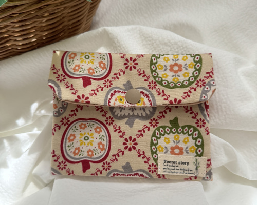 ふんわりポーチ、他14点 ふんわりポーチ、他14点 ダーツポーチ ふんわりポーチ 沖縄