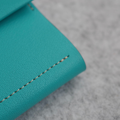 高級革>フランスレザー使用 長財布（ターコイズブルー） 長財布 Hazuki