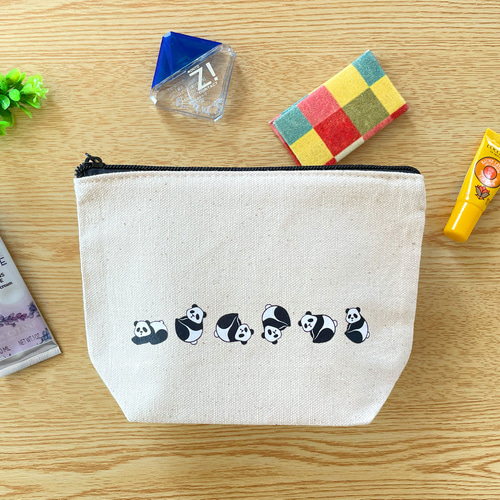 ころがるパンダのポーチ マチあり 化粧ポーチ サニタリーポーチ 小物  