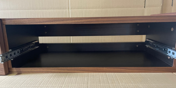 kido-design様専用　210cm  フロートテレビボード　ブラックチェリー　無垢材　スリット溝加工　天板欠き込み 15枚目の画像