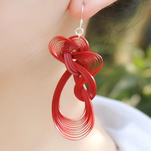 ハンドメイド 竹製 ピアス イヤリング 踊る魂 耳飾 竹色 極軽い ノン